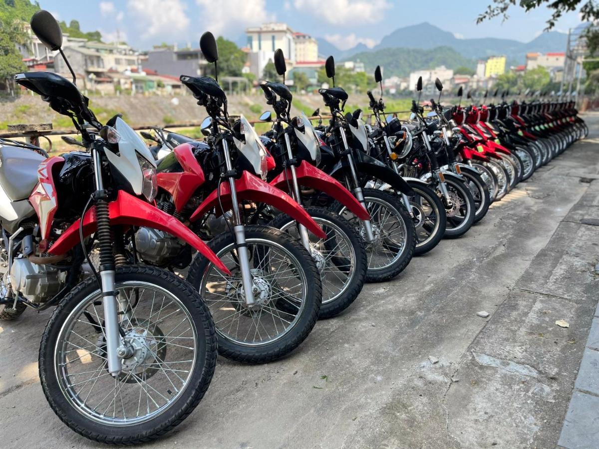 Bong Hostel And Motorbike Tour Ha Giang Exterior foto